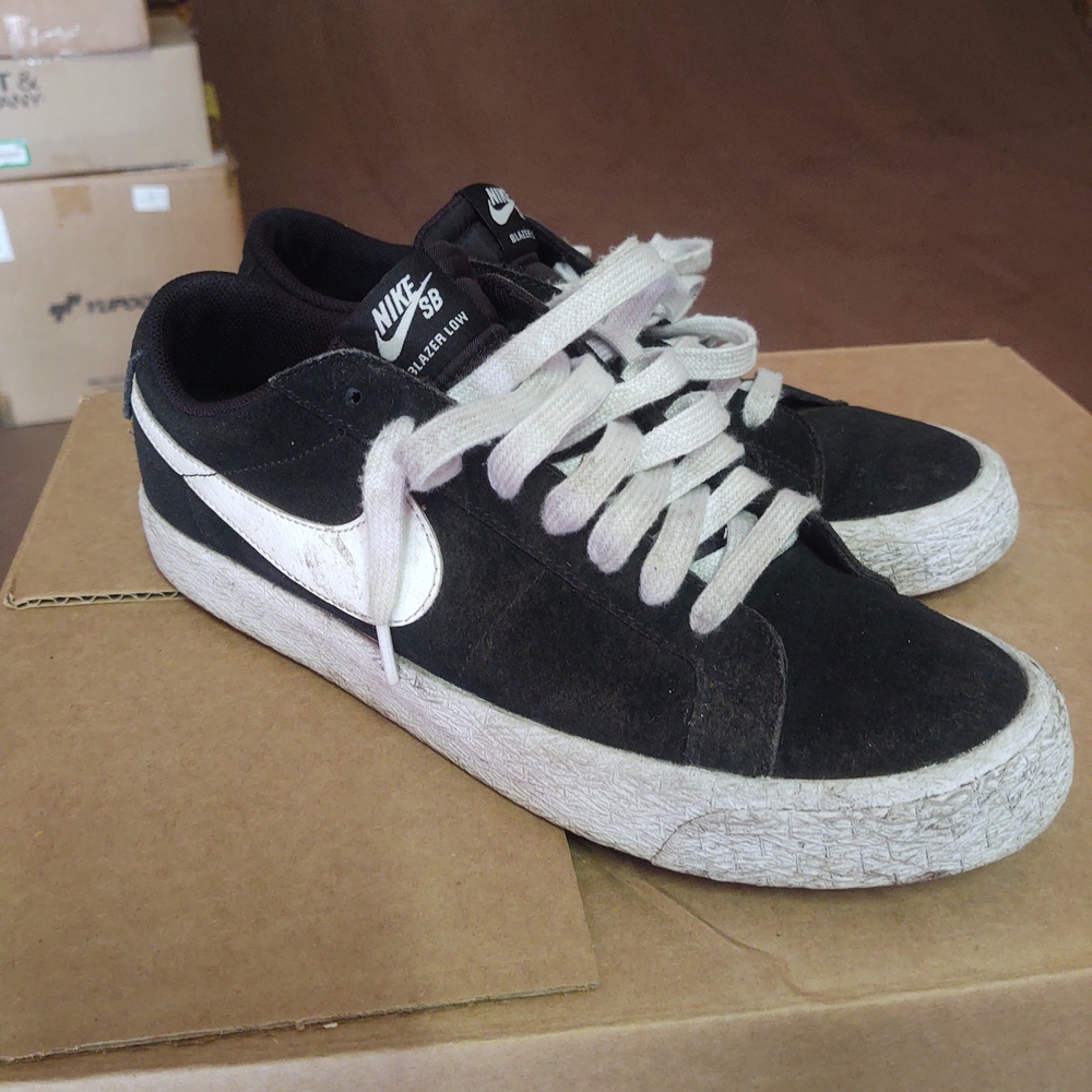 Nike SB Black and White Sneakers